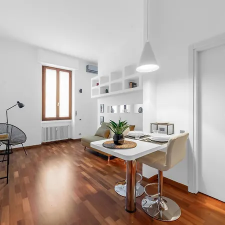 Apartment Ce10 -cenisio Life